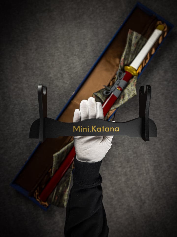 Battle-Ready Adult Sasuke Sword (SHARP) - Image 6