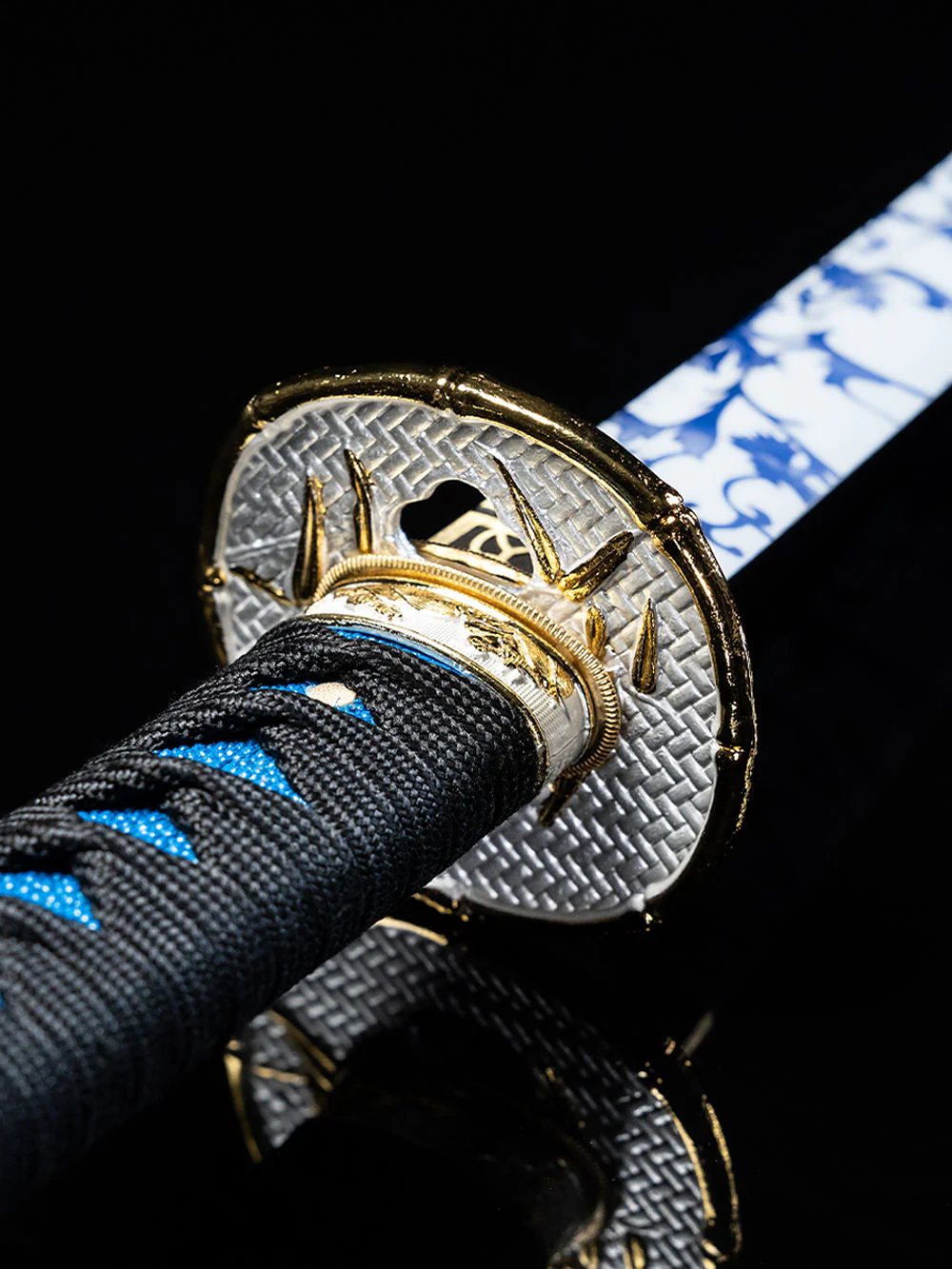 Aoki Katana (1060 Carbon Steel) - Image 4