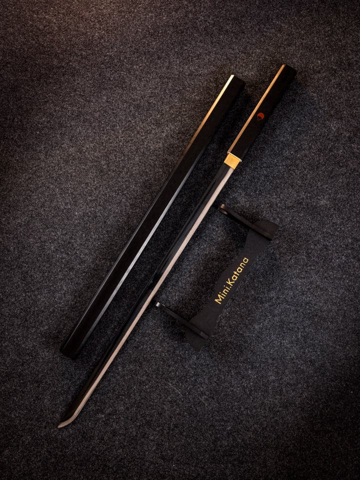 Battle-Ready Sasuke's Black Grass Cutter Sword (SHARP) - Image 3