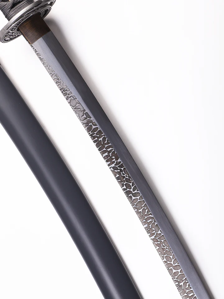 Battle-Ready Moonveil Katana (SHARP) - Image 10