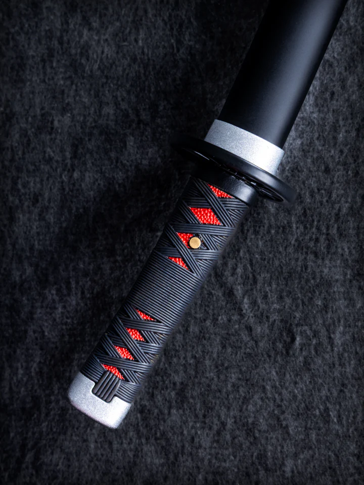 Tanjiro Mini Katana & Genya Keychain + Stand + FREE Samurai Pen - Image 3