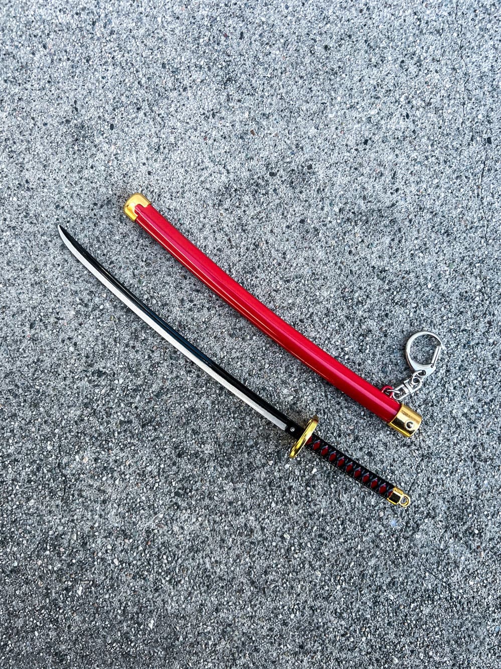 Tanjiro Mini Katana & Genya Keychain + Stand + FREE Samurai Pen - Image 11