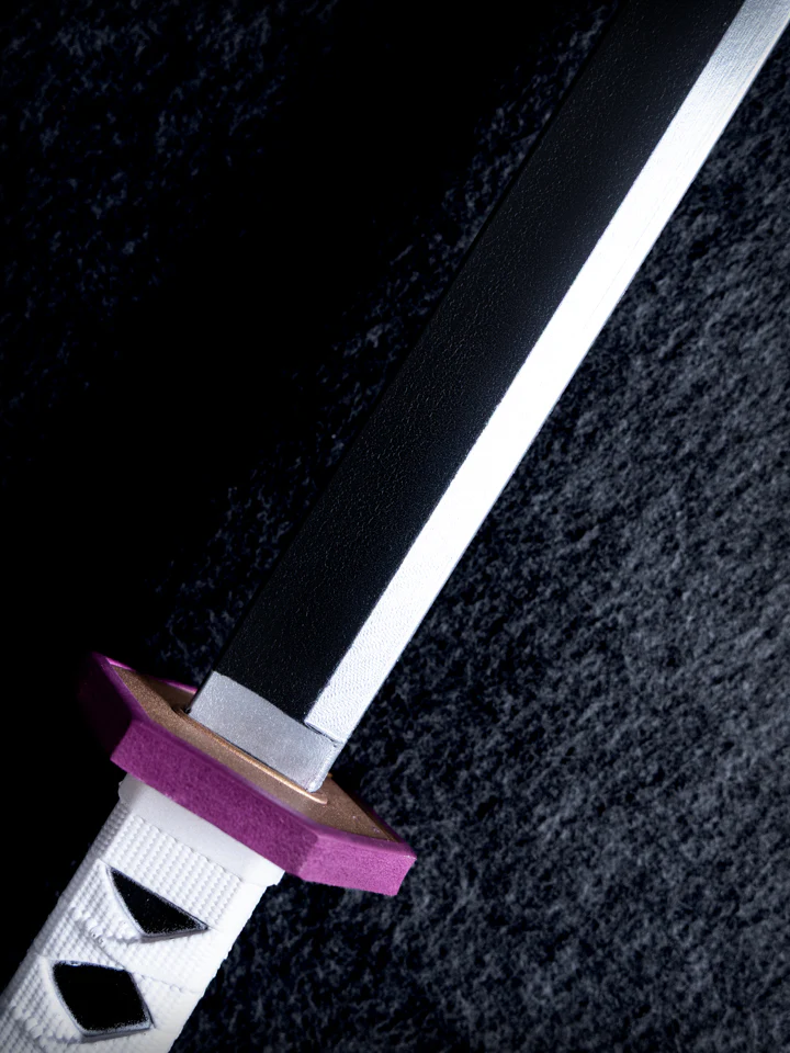 Giyu's Nichirin (Foam) - Image 6