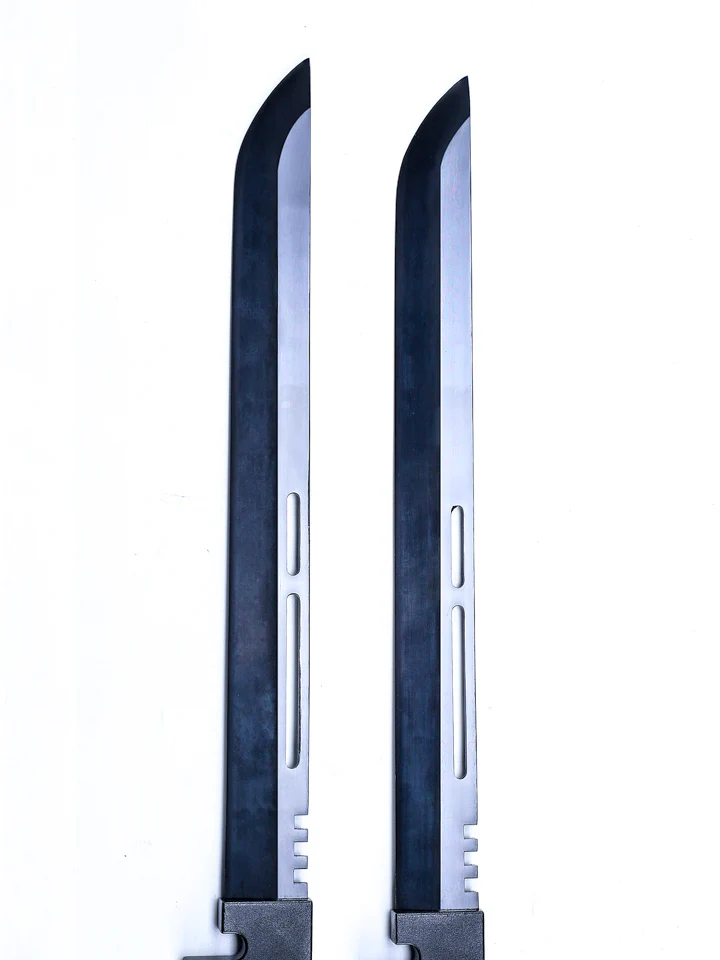 Kaiju No. 8 Hoshina's Twin Swords - Image 4