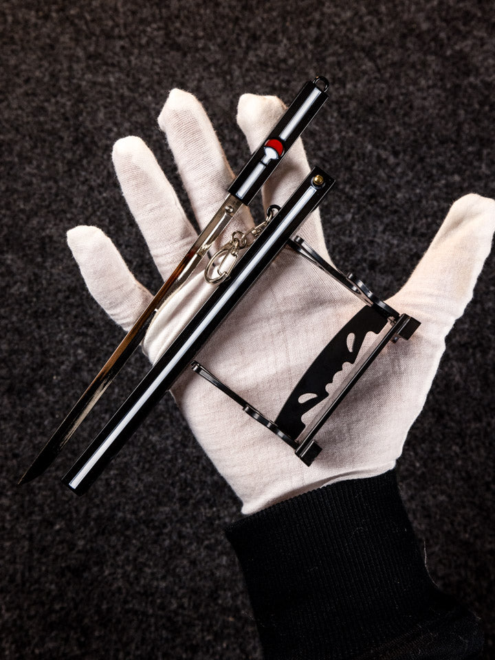 Sasuke Grass Cutter Keychain + Stand - Image 4