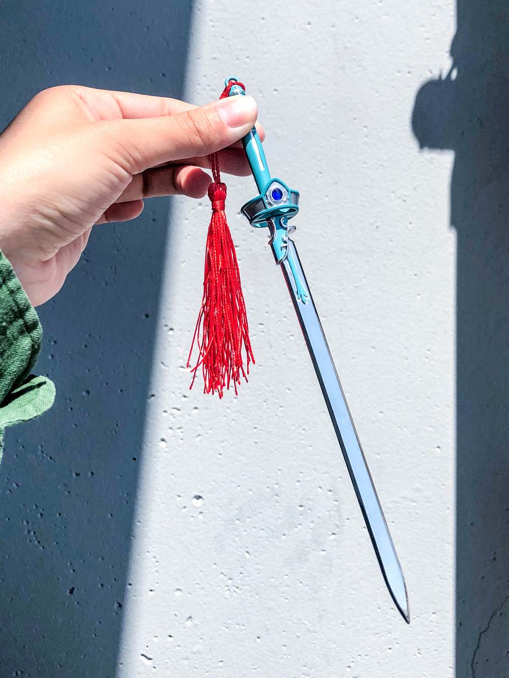 Asuna's Lambent Light Keychain + Stand - Image 5