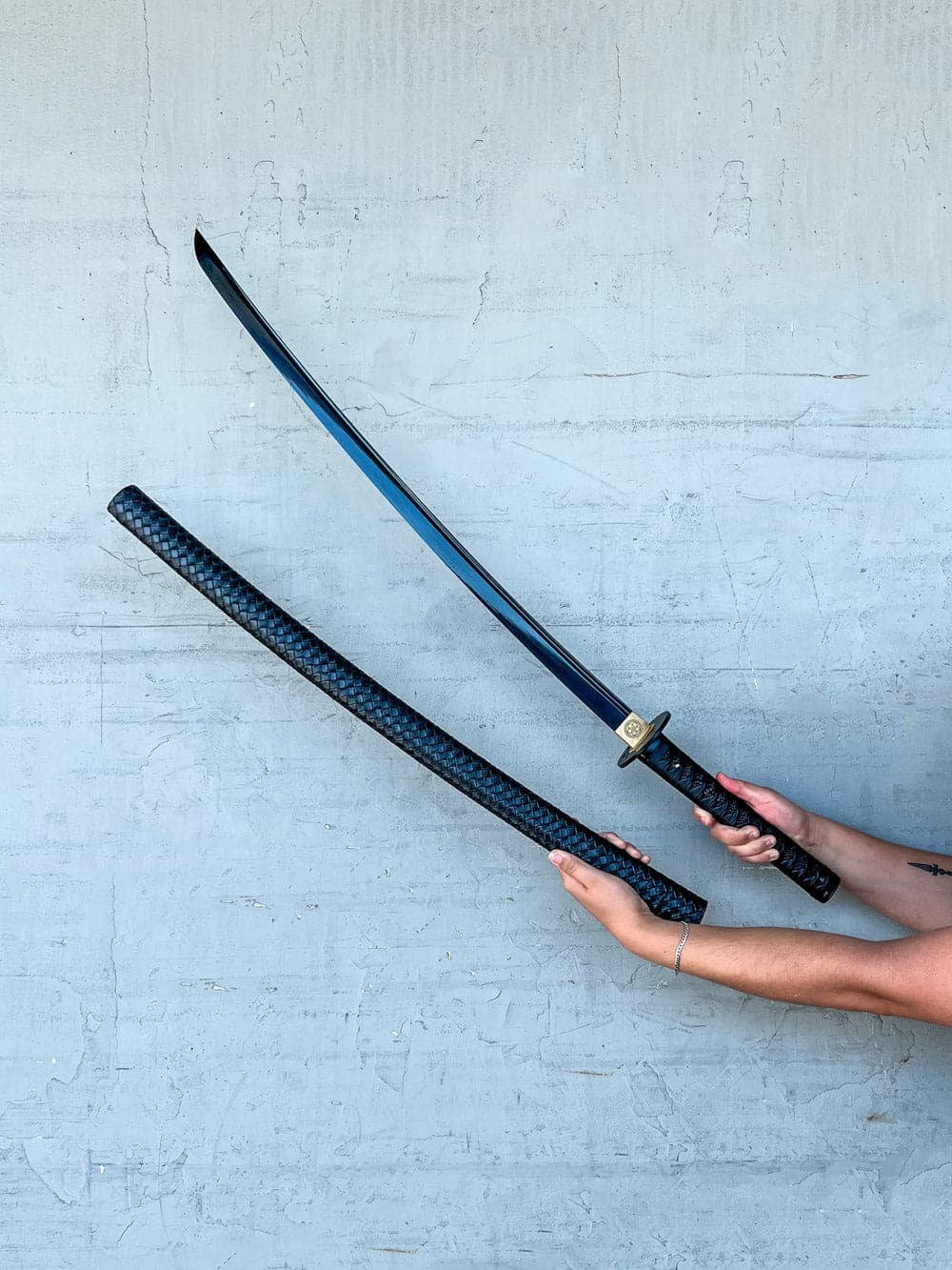 Obsidian Katana (1060 Carbon Steel) - Image 5