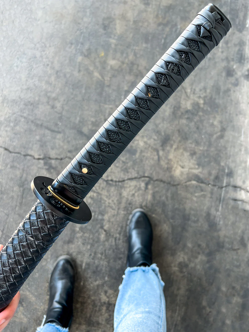 Obsidian Katana (1060 Carbon Steel) - Image 9