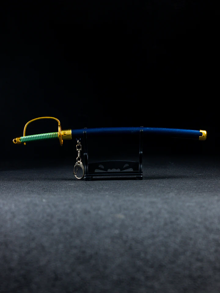 Shanks' Gryphon Keychain + Stand - Image 5